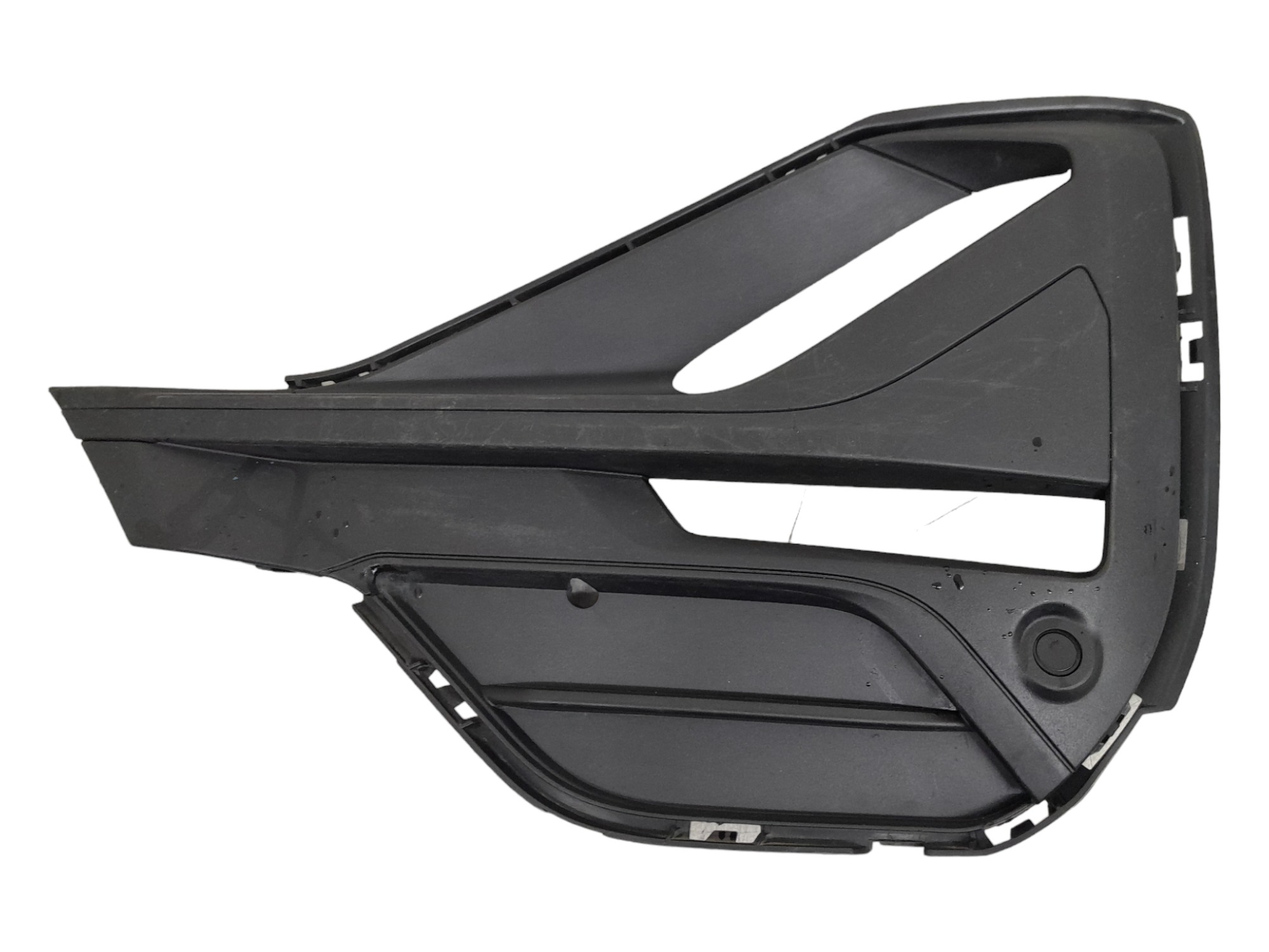 Moldura Farol De Milha Esquerdo Bmw X1 Sdrive20i 2020 – Preto – Esquerdo 1