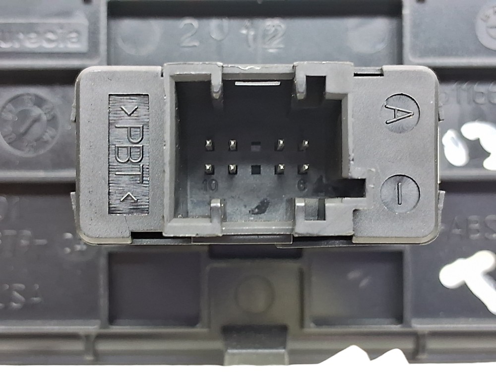 Moldura Tomada 12v Bmw X5 Xdrive50i 2013 Preto 5