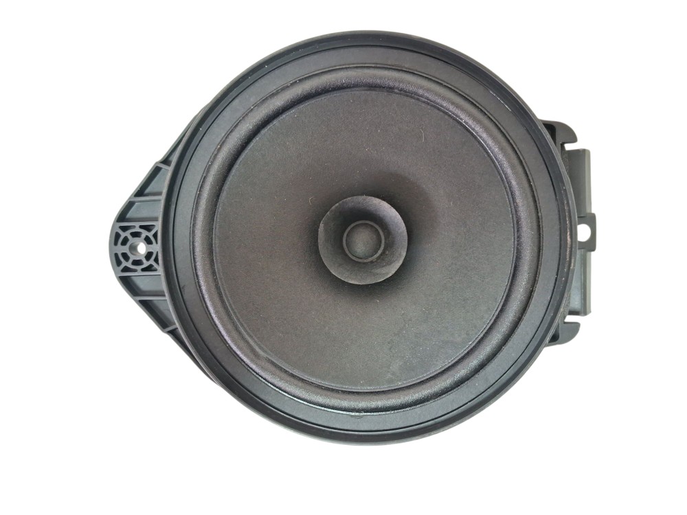 Alto Falante Porta Dianteira Direita Chevrolet Tracker 2025 Preto