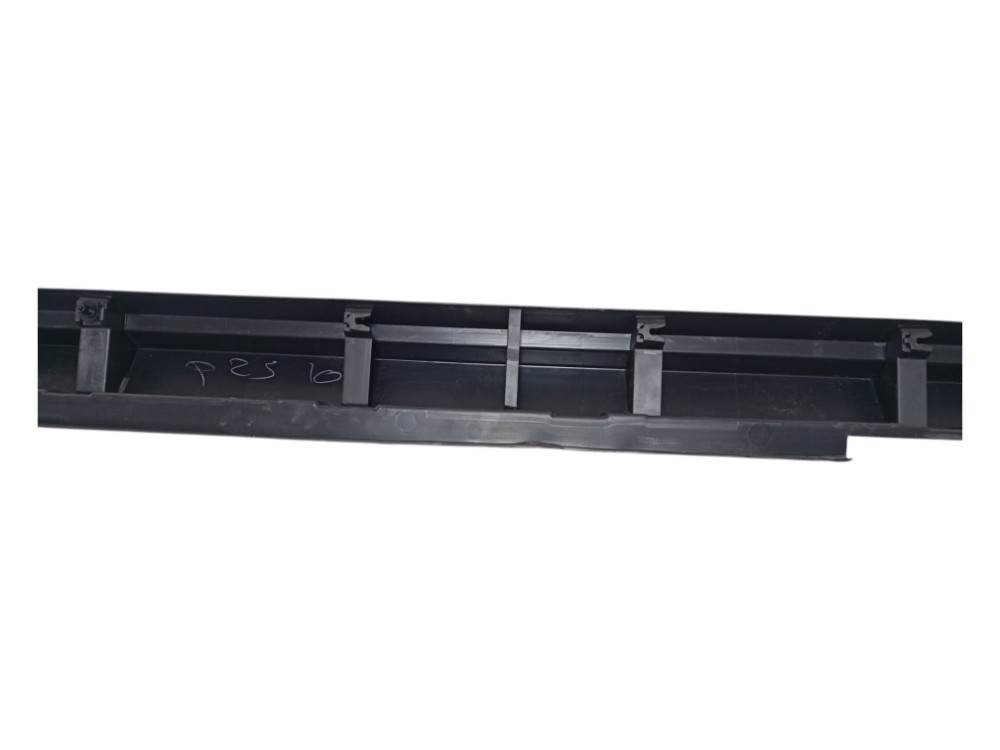 Spoiler Direito Nissan Kicks Sv 1.6 Aut 2018 8