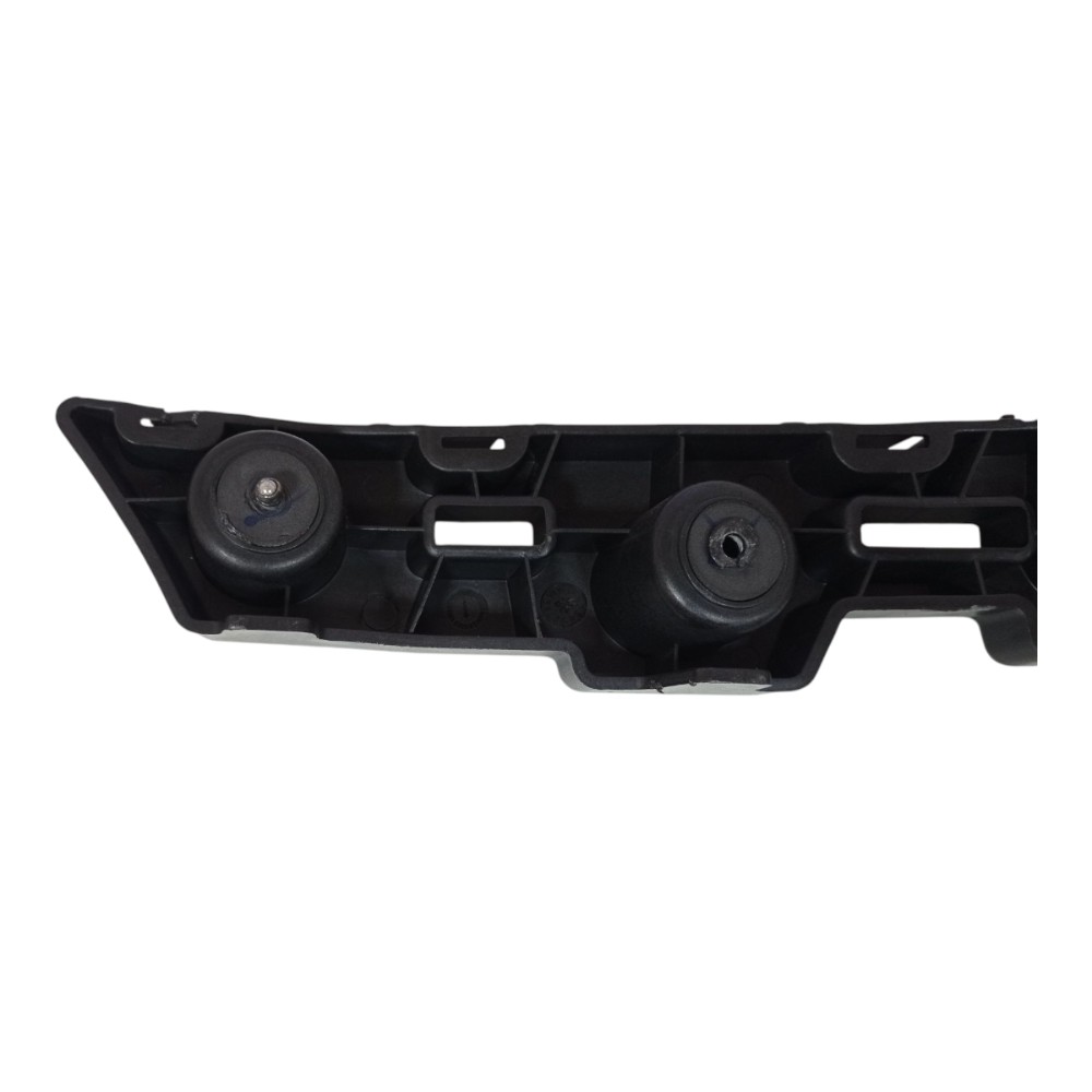 Guia Parachoque Traseiro Direito Chevrolet Tracker Lt 2025 7