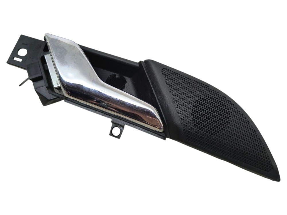 Maçaneta Interna Porta Diant Esquerda Chevrolet Captiva 2015 – Preto – Dianteira 1