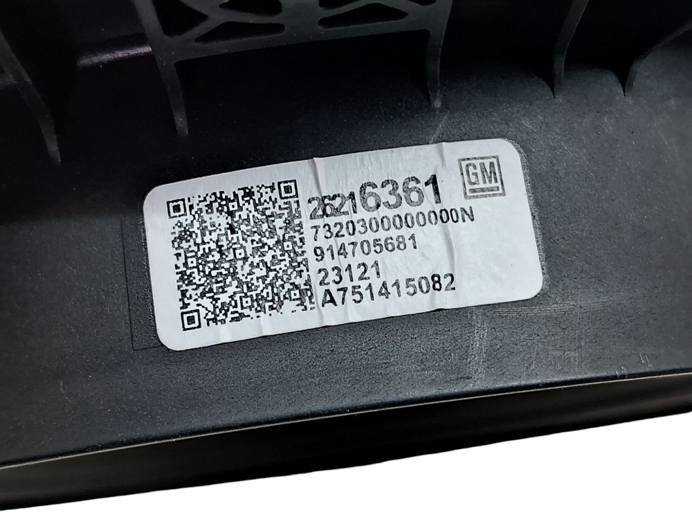 Alto Falante Porta Traseira Esquerda Chevrolet Tracker 2024 Preto 6