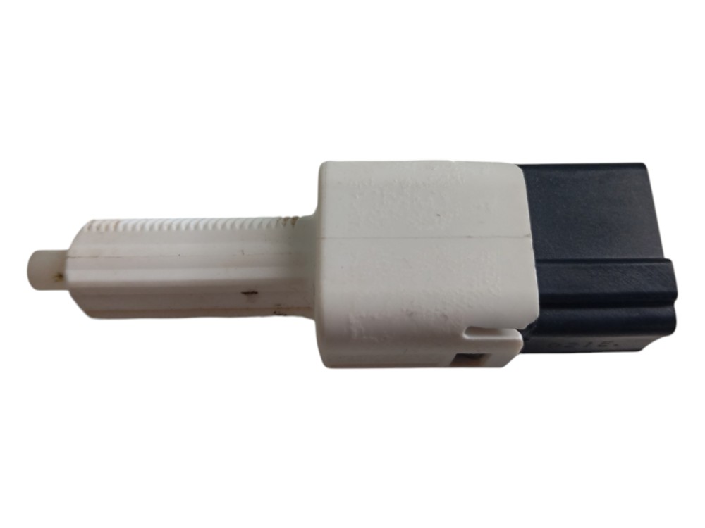 Interruptor Pedal Embreagem Nissan Kicks Sv 1.6 Aut 2021 2