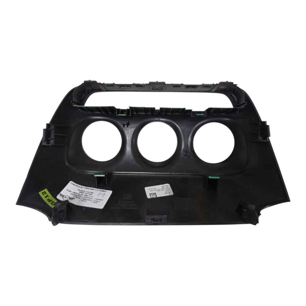 Moldura Controle Ar Condicionado Chevrolet Tracker Lt 2025 2
