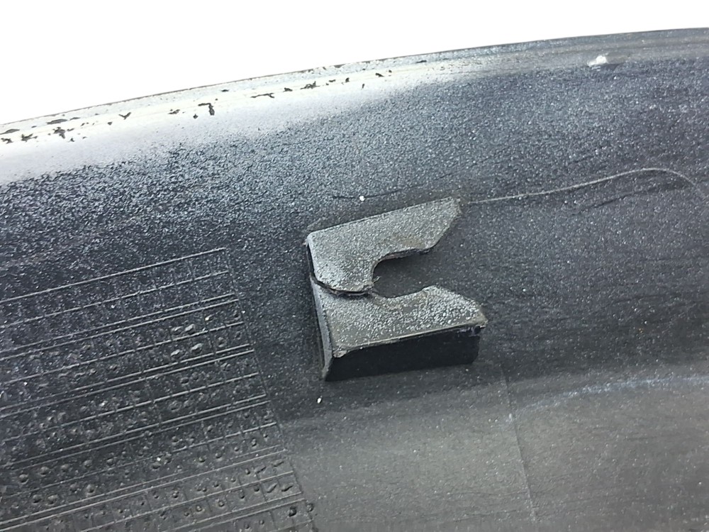 Aplique Lateral Externo Tras Esquerdo Chevrolet Captiva 2015 7