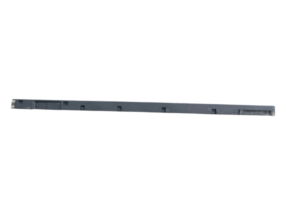 Moldura Spoiler Lateral Direito Chery Tiggo 8 Pro 1.6 2025 4