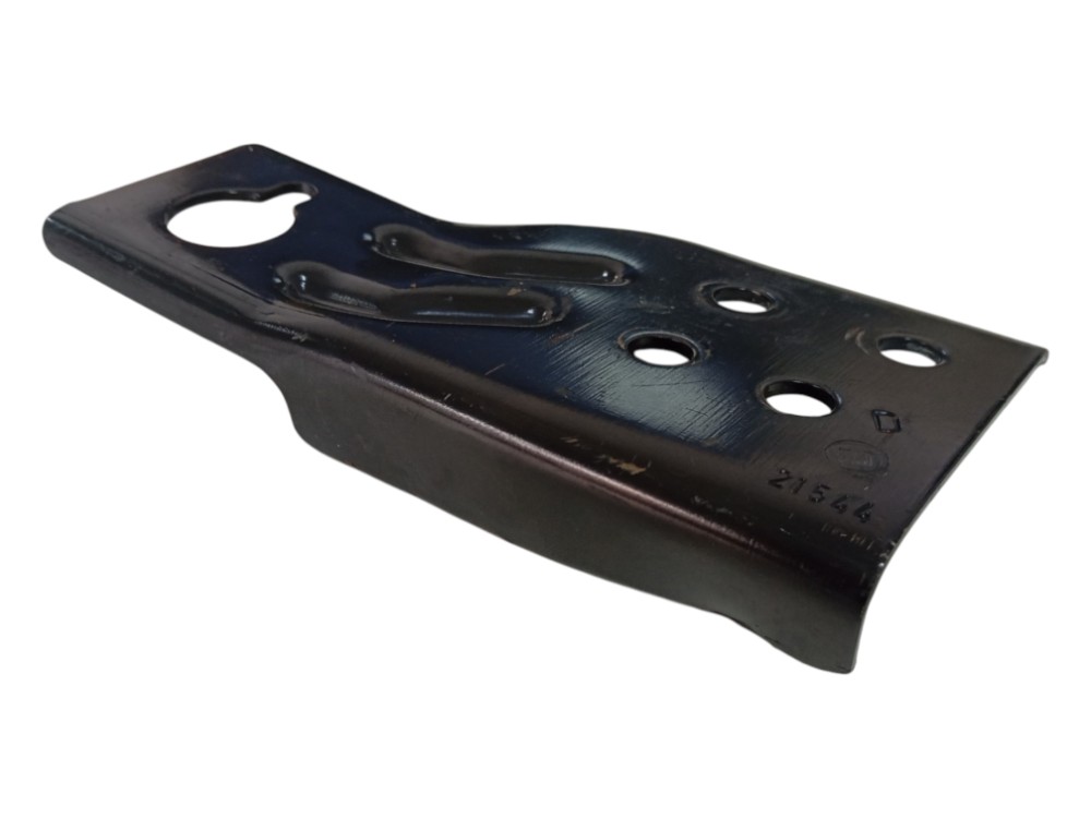 Suporte Inferior Radiador Direito Fiat Strada 1.3 Aut 2024 3