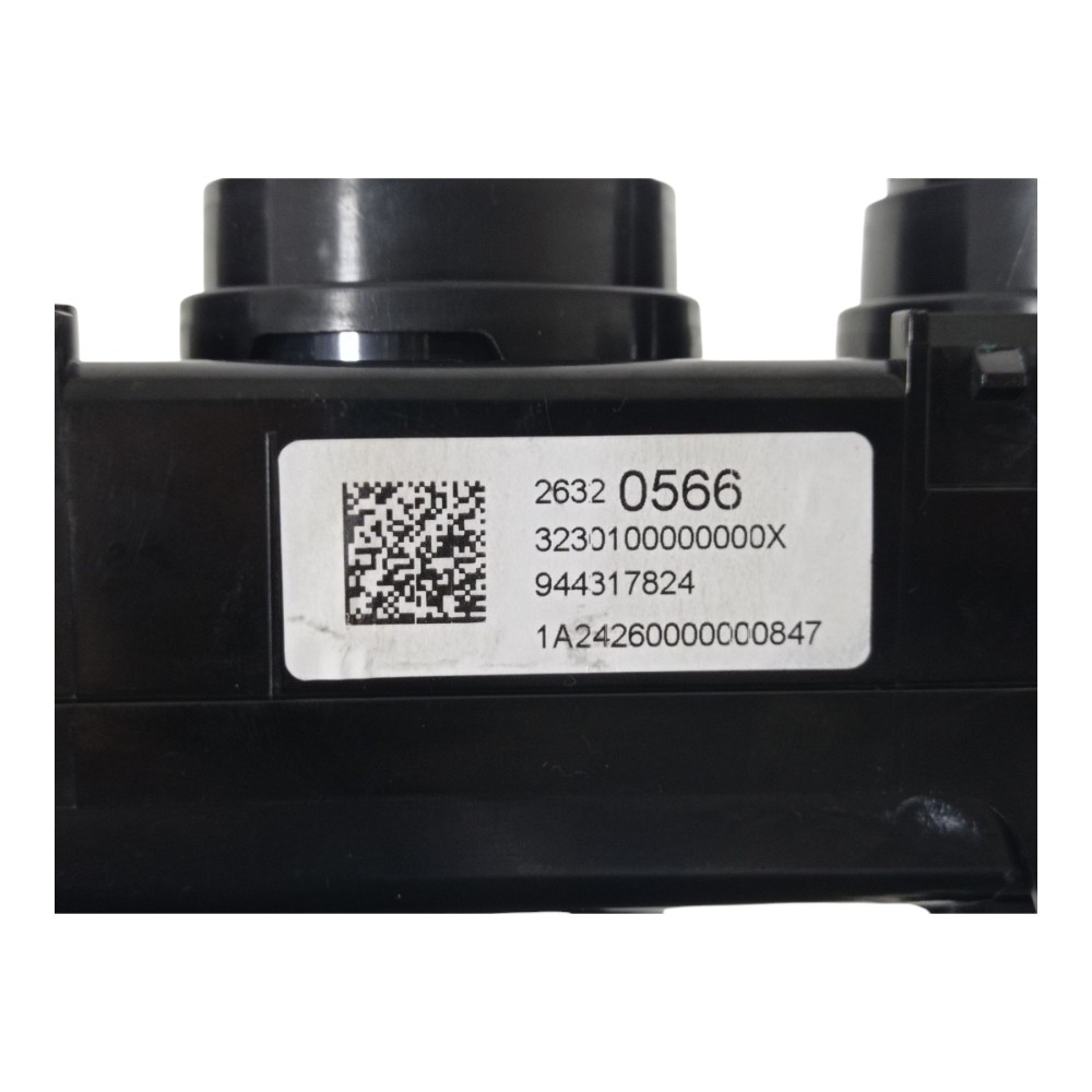 Controle Comando Ar Condicionado Chevrolet Tracker Lt 2025 6