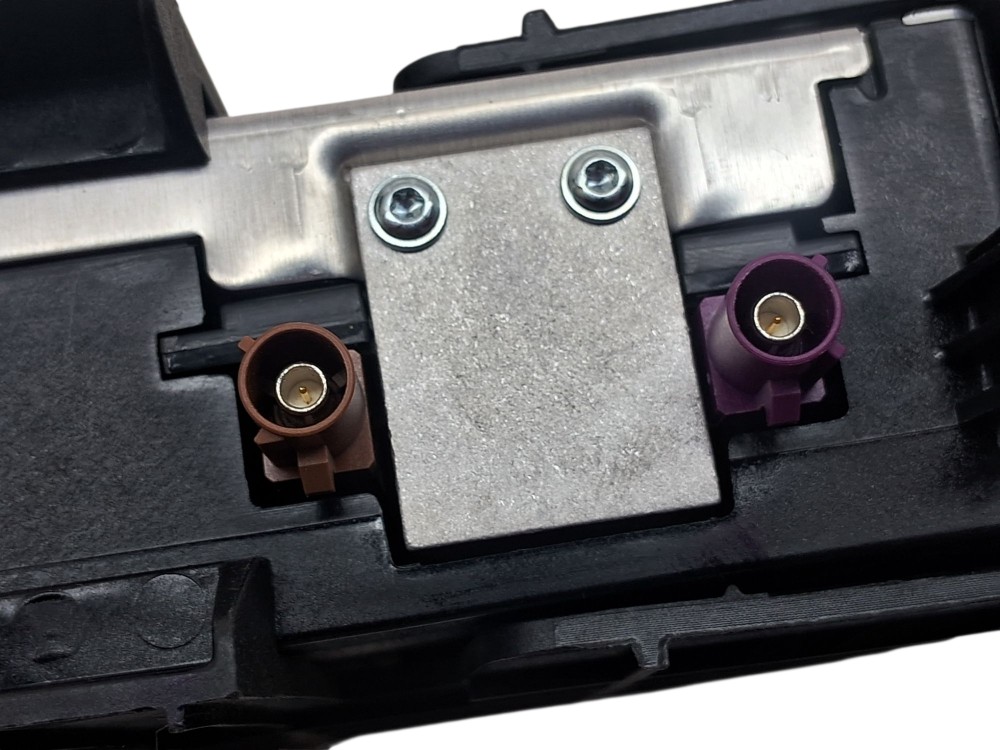 Modulo Interface Onstar Chevrolet Tracker 2024 8