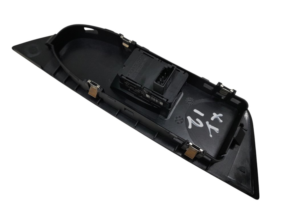 Botao Vidro Traseiro Direito Bmw X1 Sdrive18i 2012 4