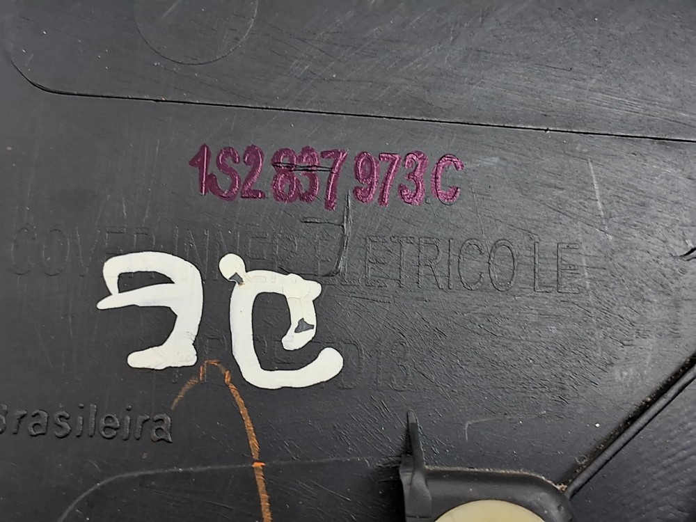 Acabamento Interno Esquerdo Retrovisor Volkswagen Up 2020 6