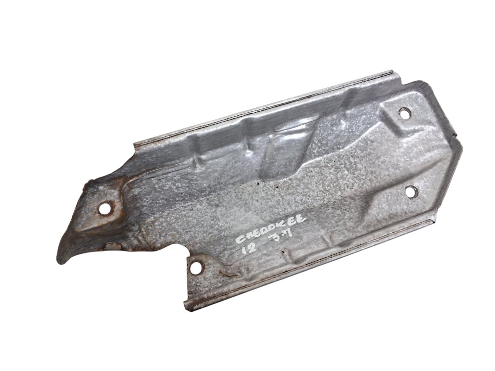 Defletor Esquerdo Escapamento Jeep Cherokee Sport 3.7 2012 4