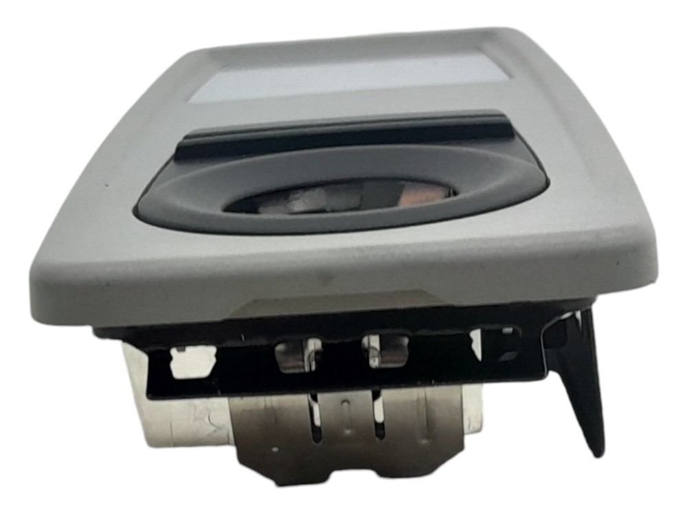 Luz Teto Direita Cortesia Bmw X1 Sdrive20i 2.0 Aut Flex 2015 6