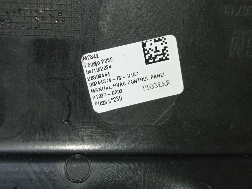 Moldura Controle Ar Condicionado Chevrolet Tracker Lt 2025 5