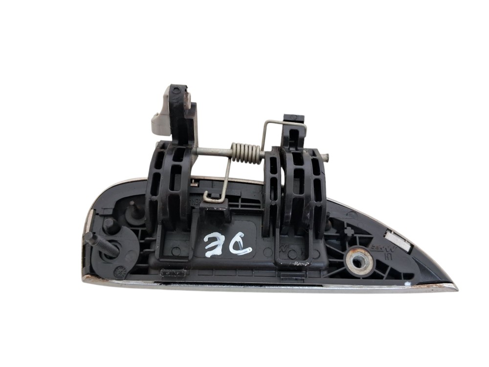 Macaneta Externa Porta Dianteira Esquerda Renault Kwid 2020 – Cinza – Dianteira 4