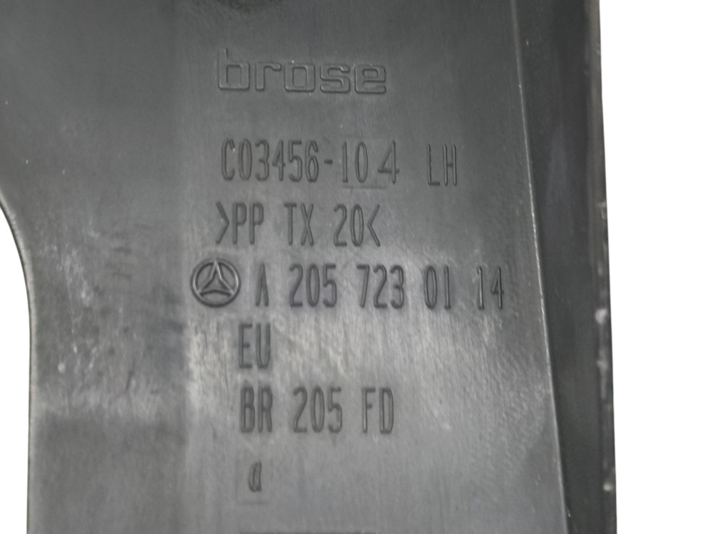 Maçaneta Externa Porta Dianteira Esquerda Mercedes C200 2016 Preto Dianteira 8