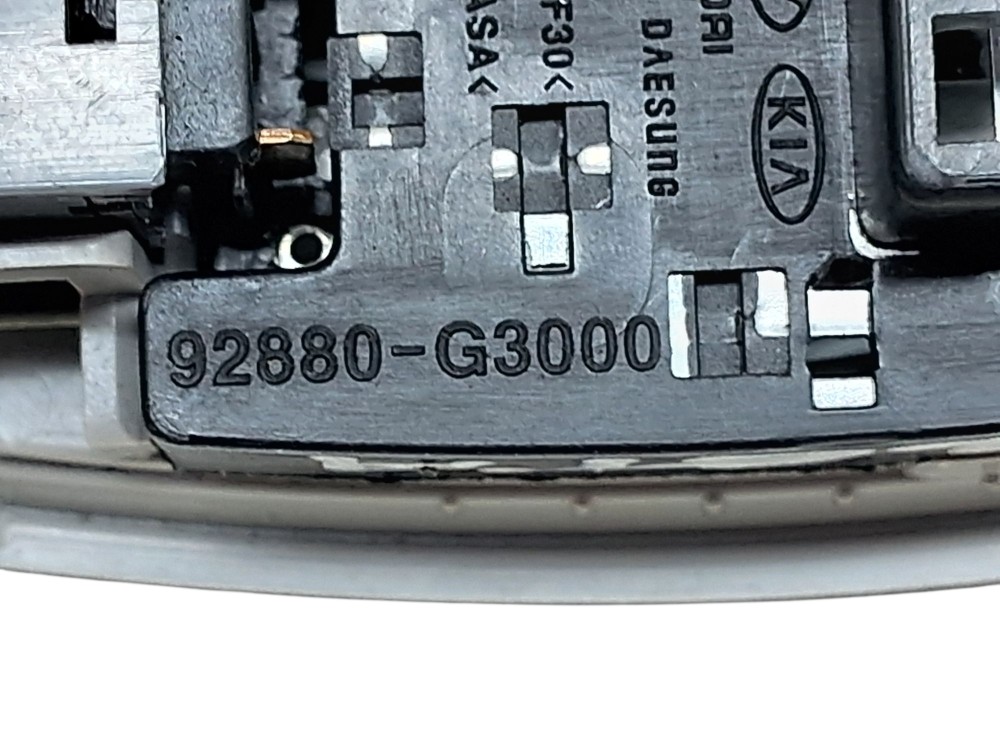Luz Cortesia Teto Traseiro Direito Hyundai Creta 2022 6