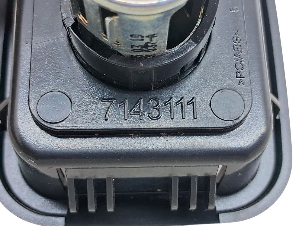 Moldura Acendedor Tomada 12v Bmw X1 Sdrive20i 2020 – Preto 6