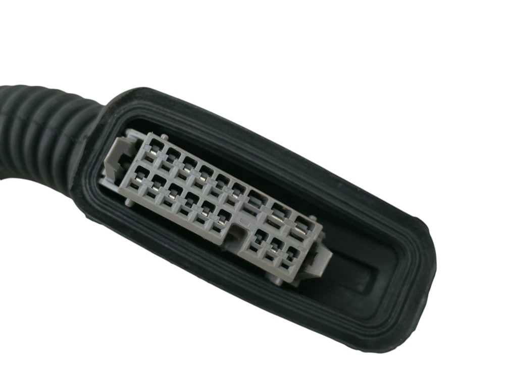Chicote Porta Traseira Direita Chevrolet Tracker 2024 2