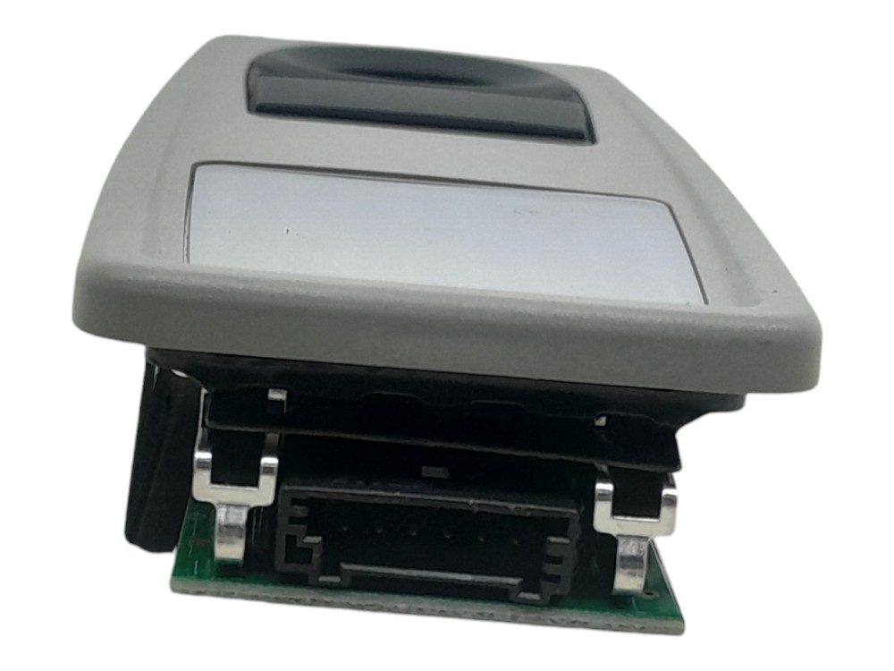 Luz Teto Direita Cortesia Bmw X1 Sdrive20i 2.0 Aut Flex 2015 7
