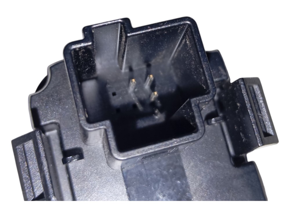 Sensor Crepucular Chevrolet Tracker Lt 2025 8