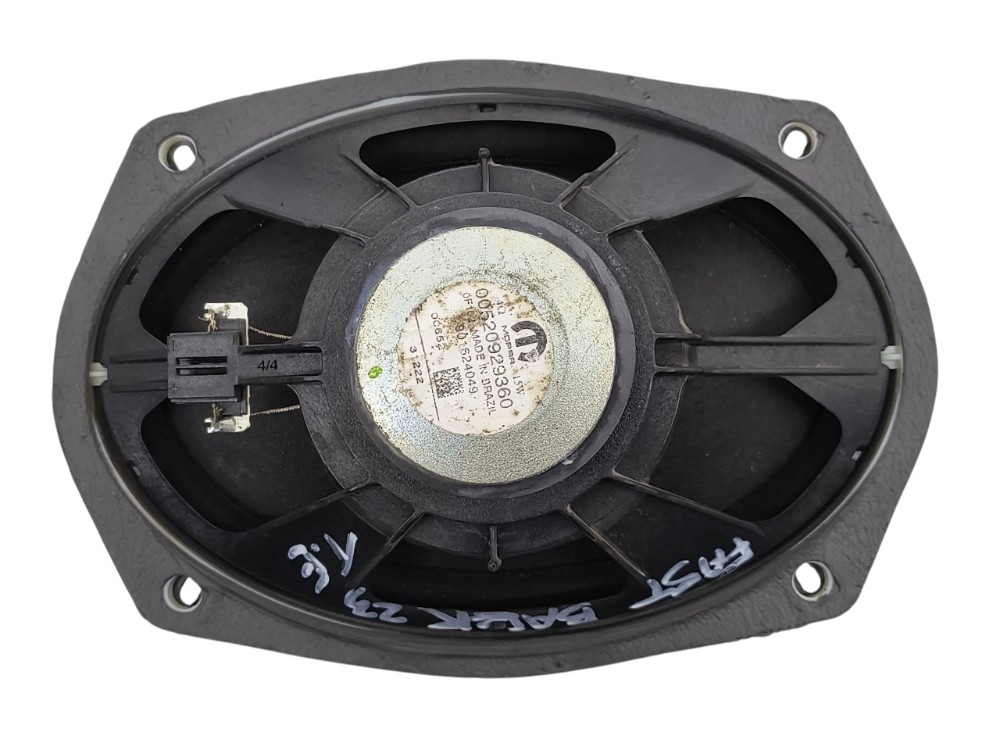 Alto Falante Porta Traseira Esquerda Fiat Fastback 1.3 2023 Preto 3