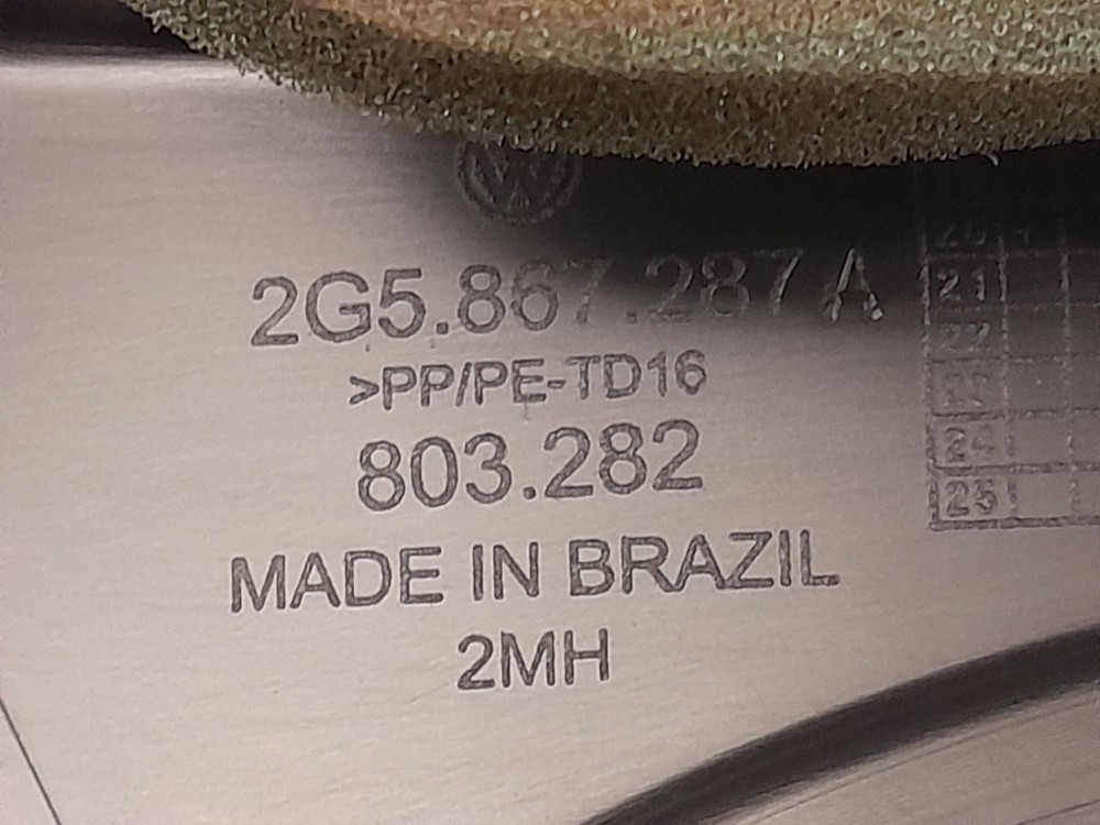 Acabamento Vidro Vigia Traseiro Esq Volkswagen Nivus 2021 5