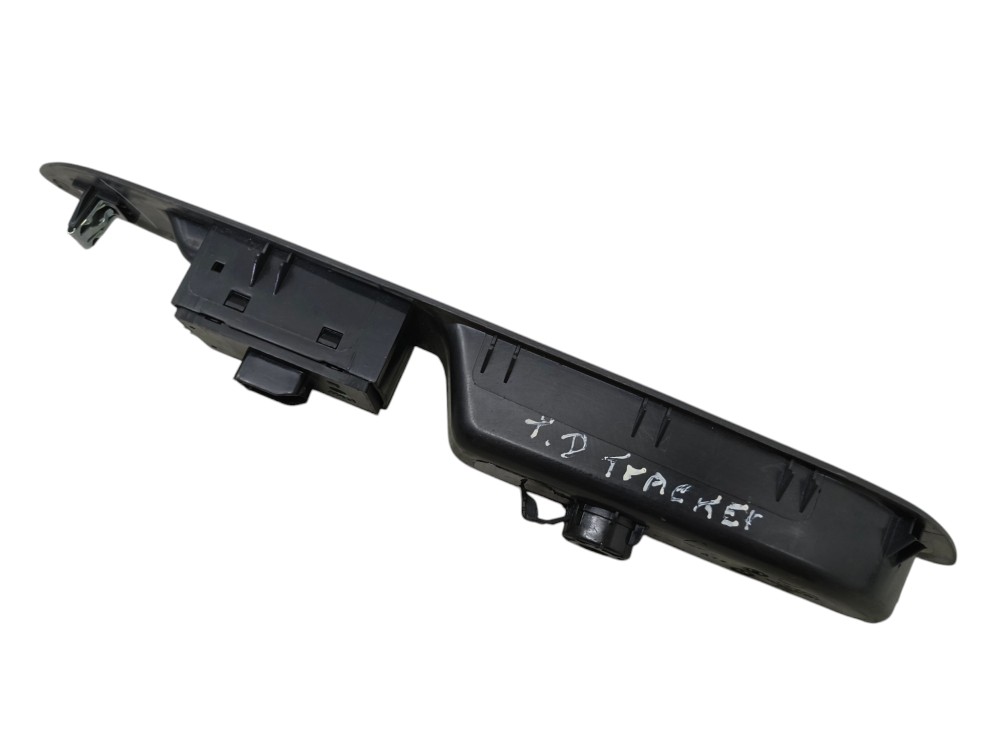 Botao Vidro Traseiro Direito Chevrolet Tracker 2015 2