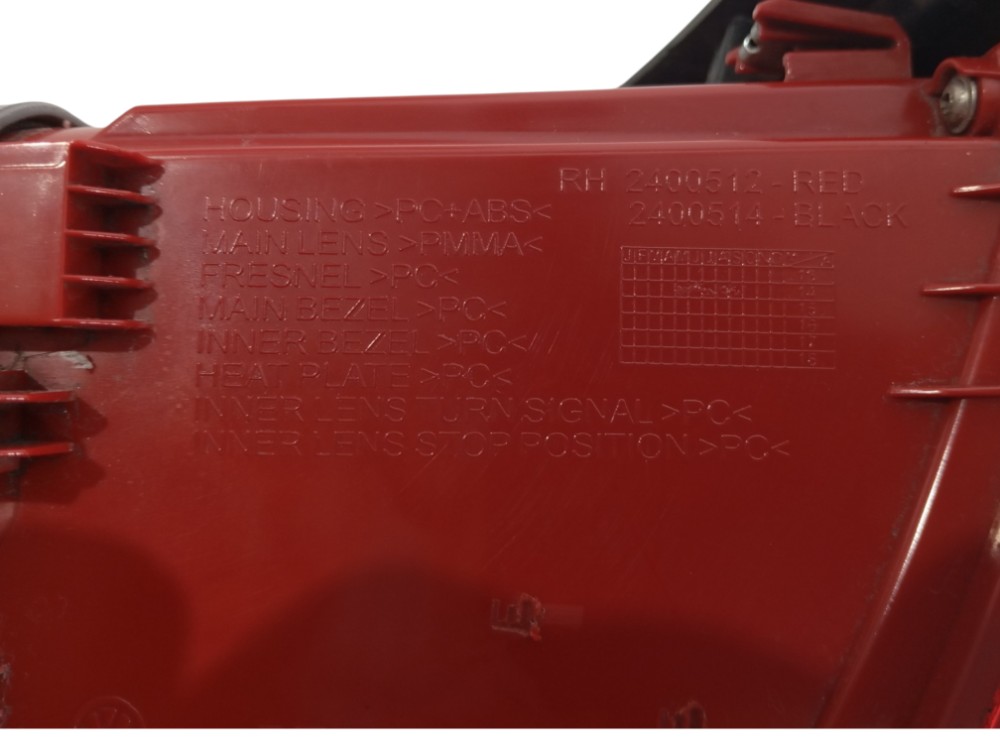 Lanterna Direita Volkswagen Fox 1.6 Flex 2015 Direito/passageiro 8