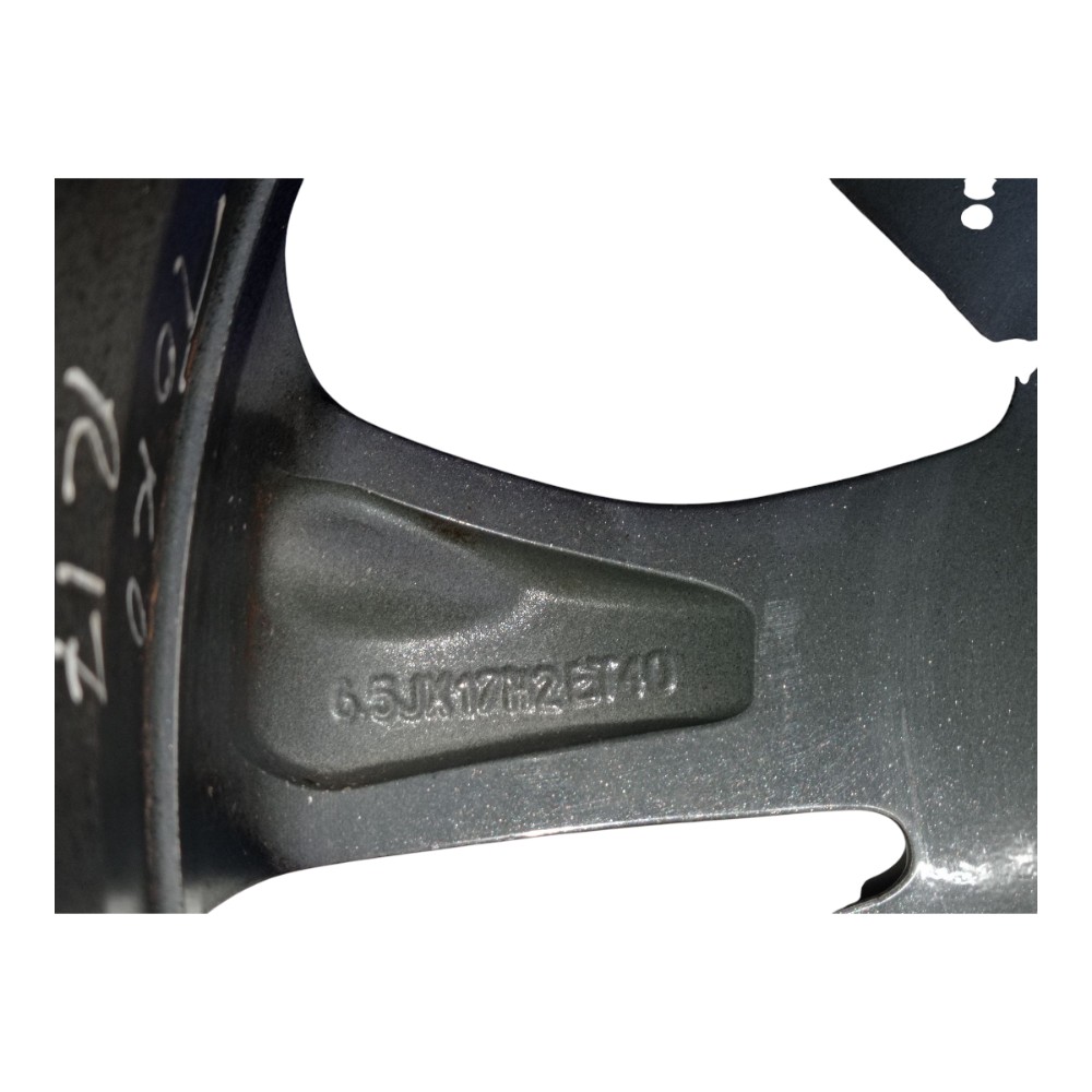 RODA FIAT TORO 2.0 TURBO 2022 AR0 17 8