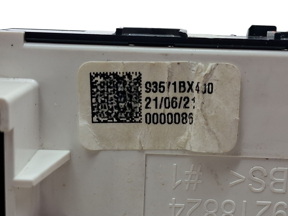Botao Vidro Dianteiro Esquerdo Hyundai Creta Platinum 2022 6