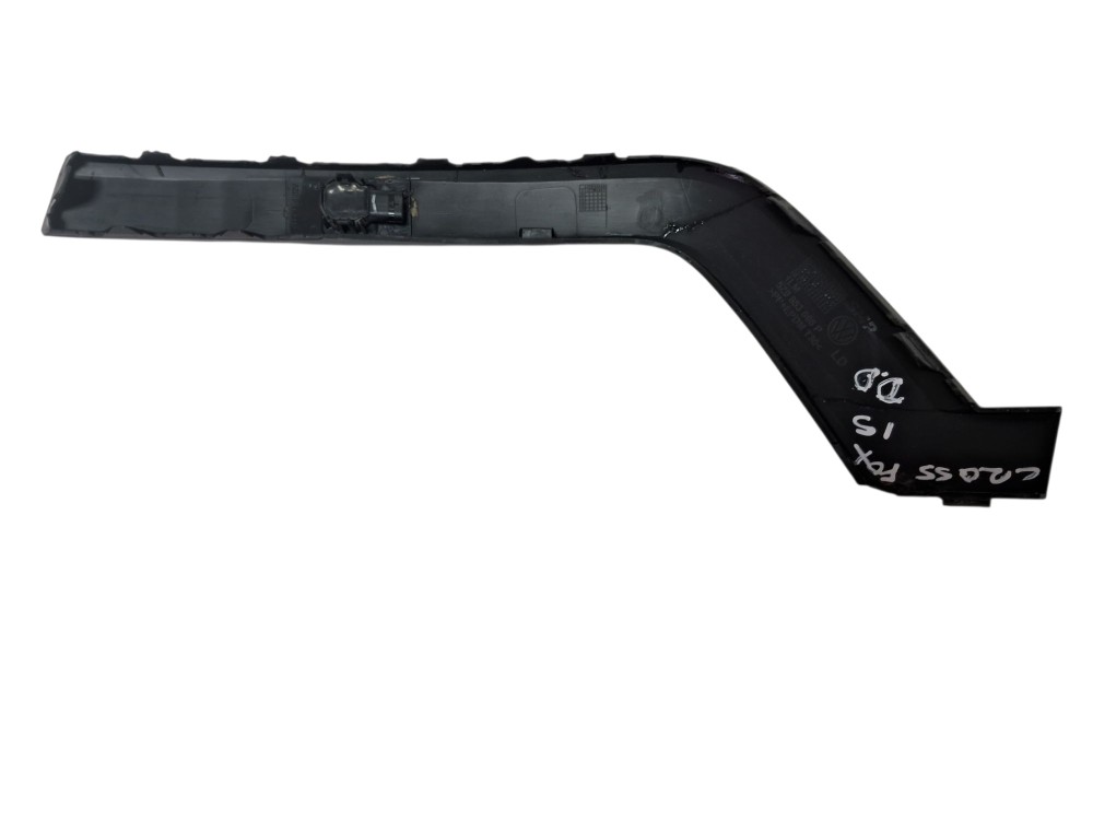 Moldura Dir Parachoque Com Sensor Volkswagen Crossfox 2016 Preto 2