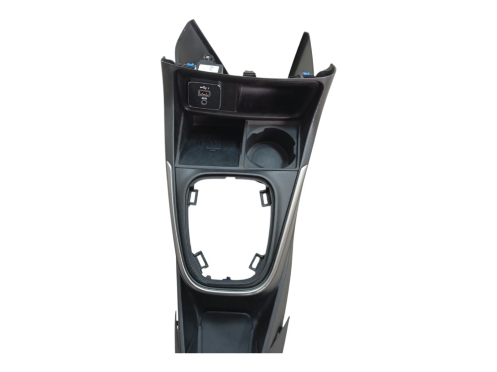Console Central Com Usb Fiat Strada Volcano 1.3 Aut 2024 5