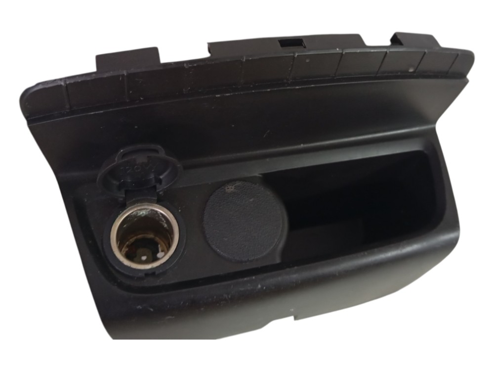 Moldura Com Tomada 12v Peugeot 208 Griffe 1.6 Flex Aut 2020 5