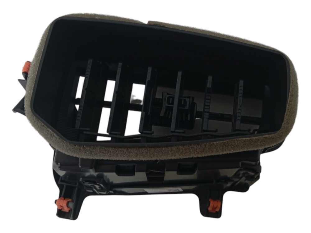DIFUSOR AR ESQUERDO TOYOTA COROLLA CROSS 1.8 AUT 2024 7