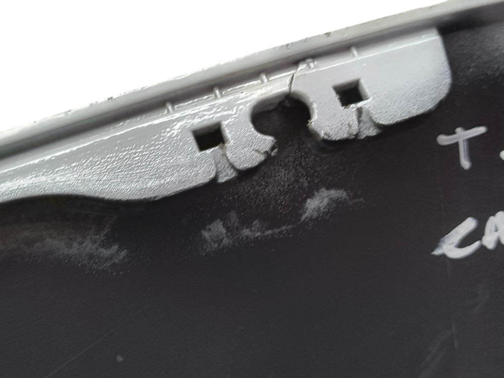 Aplique Lateral Traseiro Direito Jeep Cherokee Sport 2012 – Branca 5