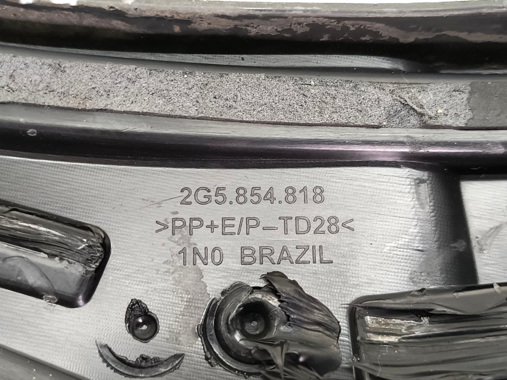 Aplique Lateral Traseiro Direito Volkswagen Nivus 1.0 2021 – Preto 7
