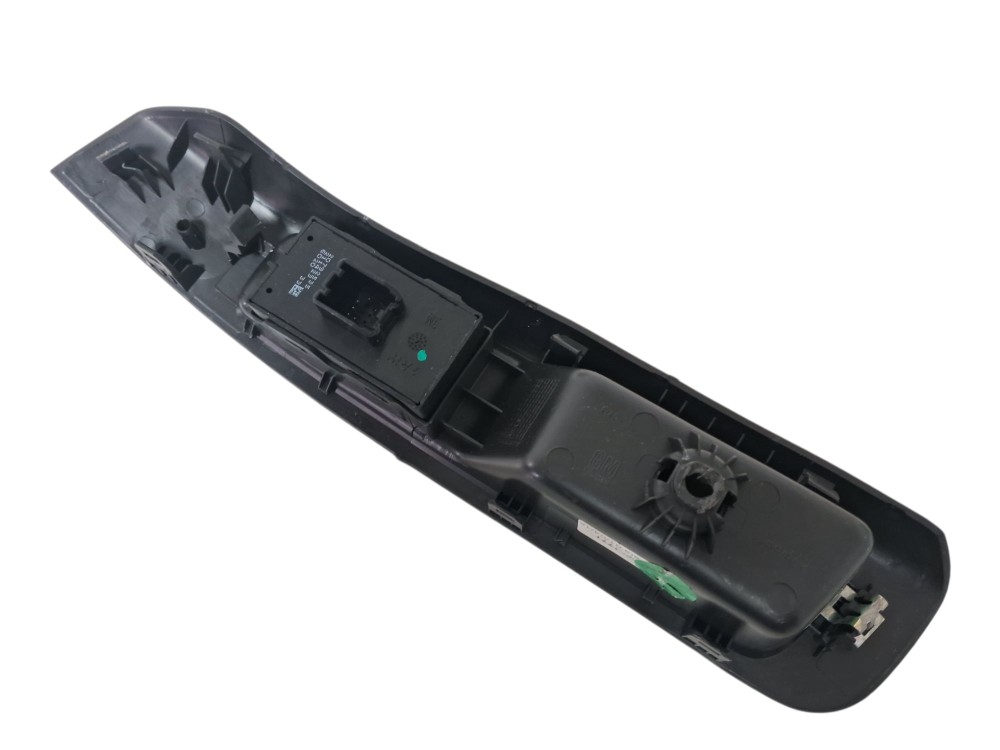 Botao Vidro Traseiro Direito Chevrolet Cobalt 2016 3