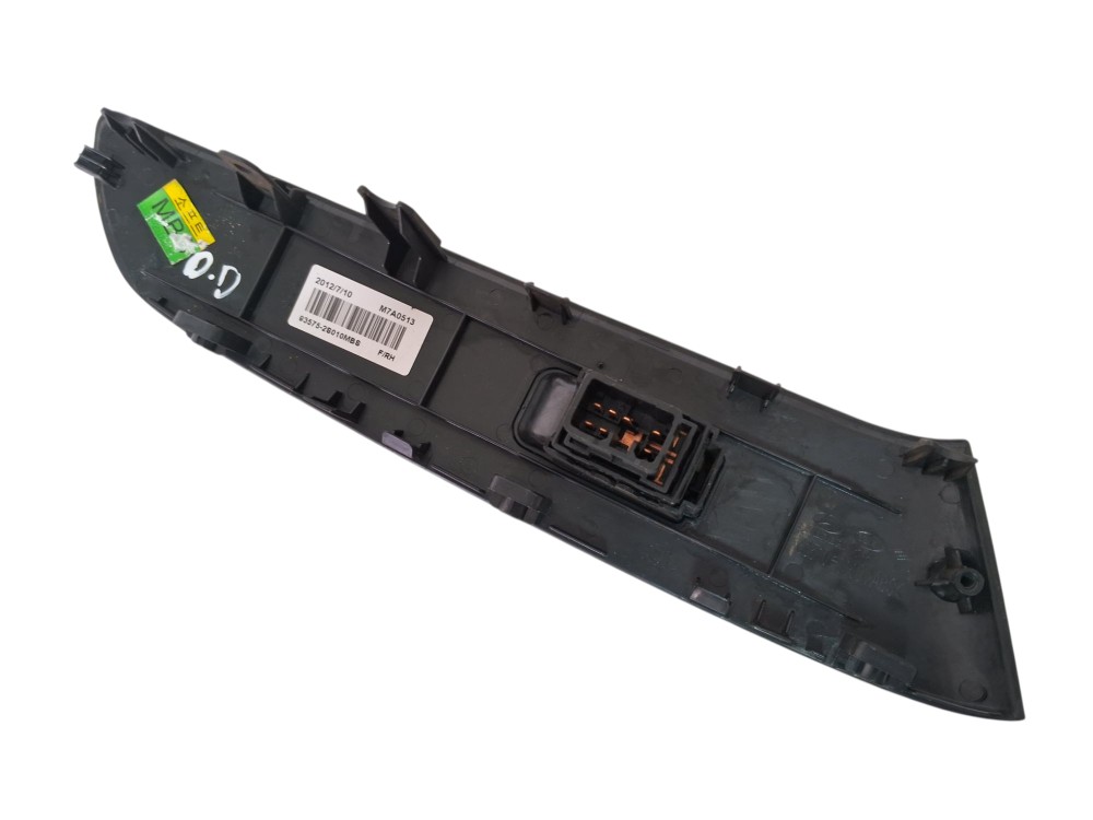 Botao Vidro Dianteiro Direito Hyundai Ix35 2013 4