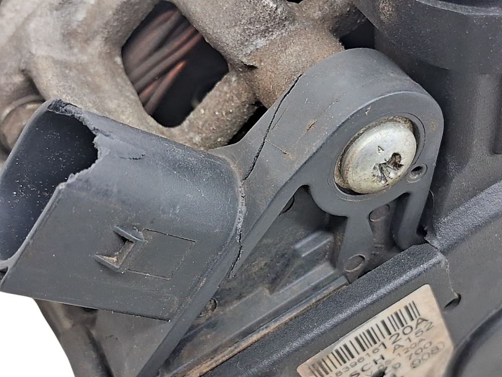 Alternador Fiat Palio Essence 1.6 16v Flex 2015 8