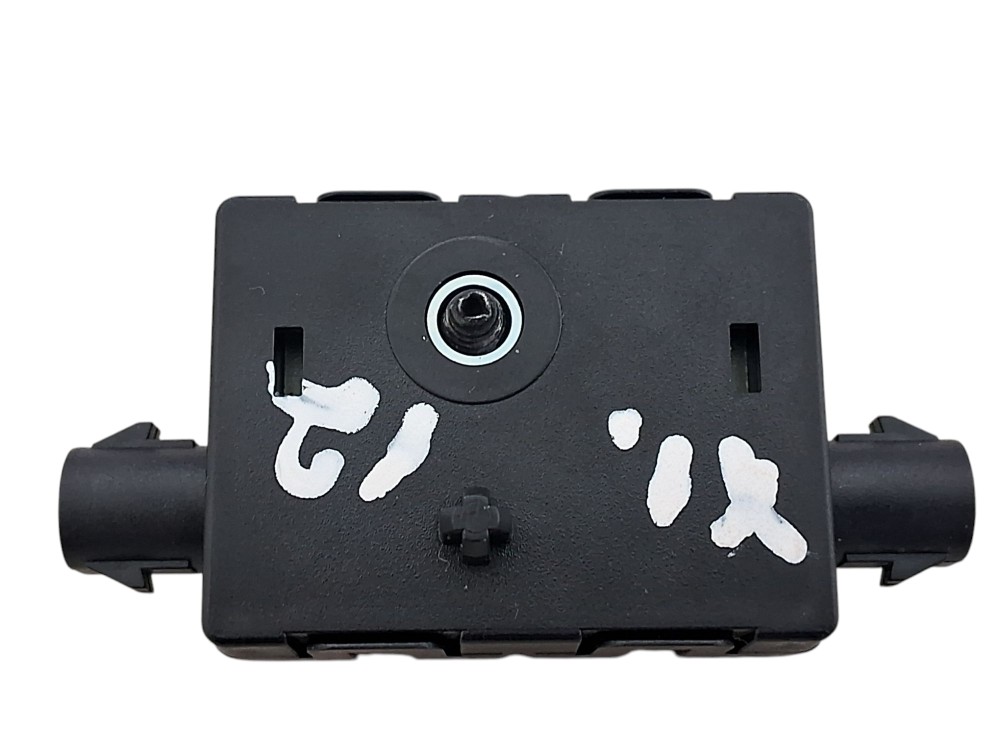 Modulo Amplificador Antena Bmw X1 Sdrive18i 2012 4