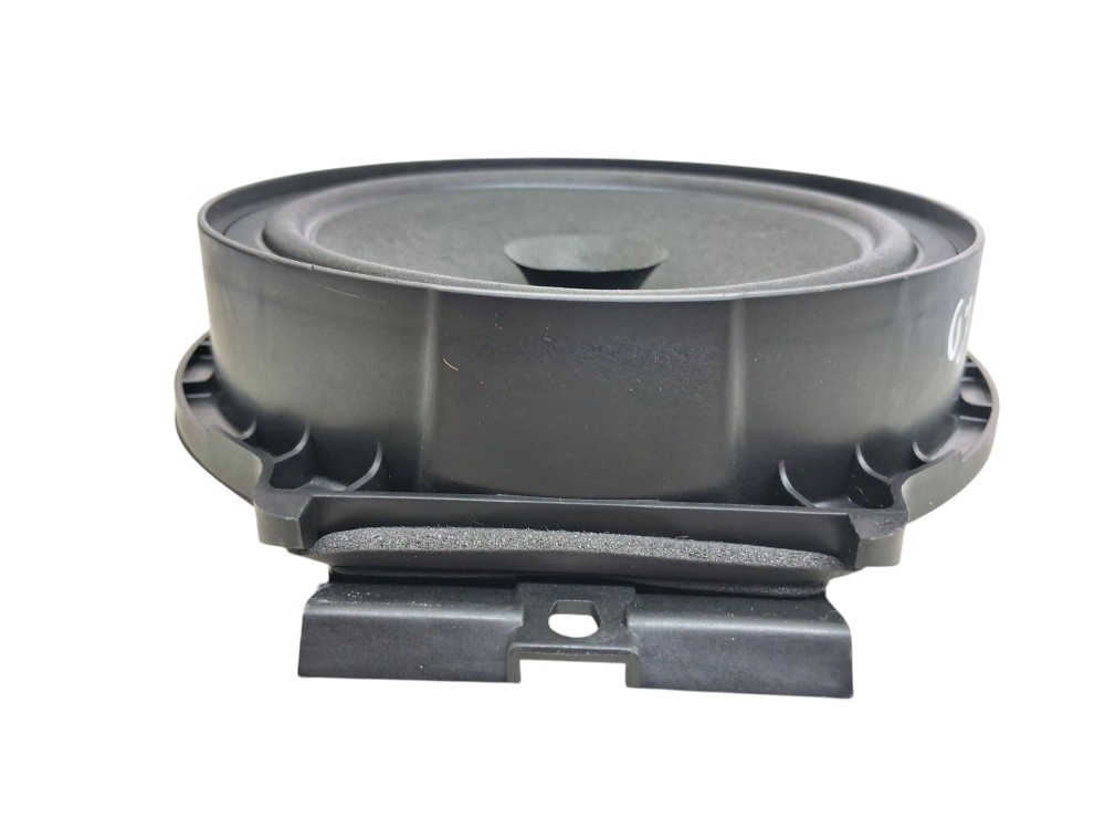 Alto Falante Porta Traseira Direita Chevrolet Tracker 2024 Preto 3