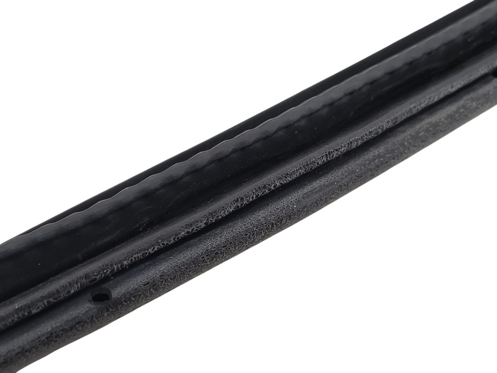 Borracha Vedaçao Porta Tras Esq Chevrolet Cruze Sedan 2020 3