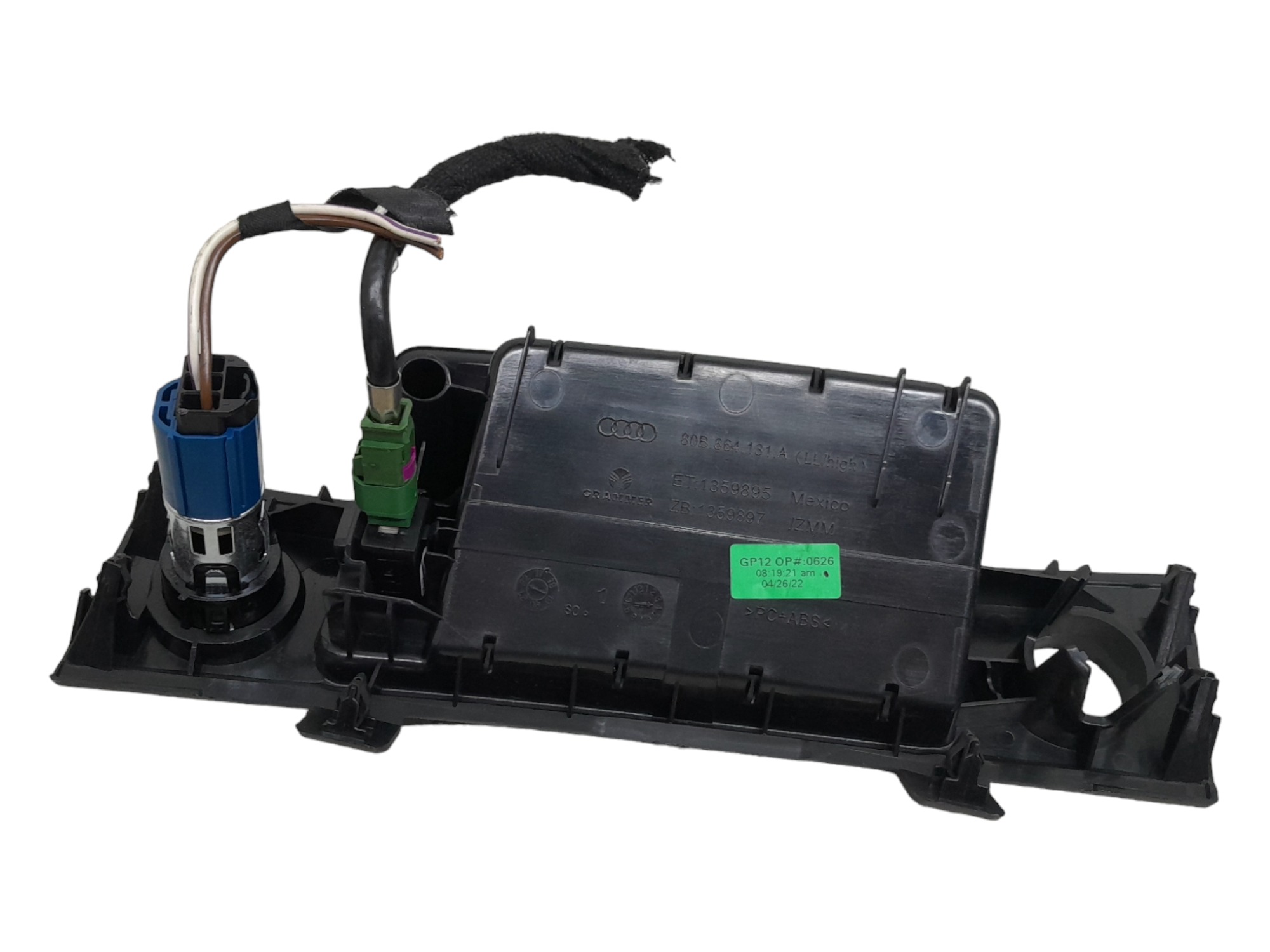 Moldura Tomada 12v E Entrada Usb Audi Q5 Tfsi 2022 – Preto 5