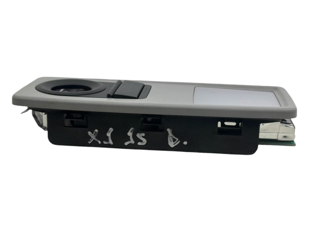 Luz Teto Direita Cortesia Bmw X1 Sdrive20i 2.0 Aut Flex 2015 4
