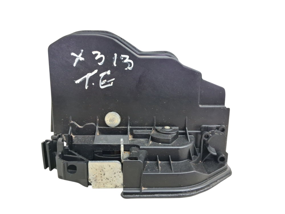 Fechadura Porta Traseira Esquerda Bmw X3 Xdrive20i 2013