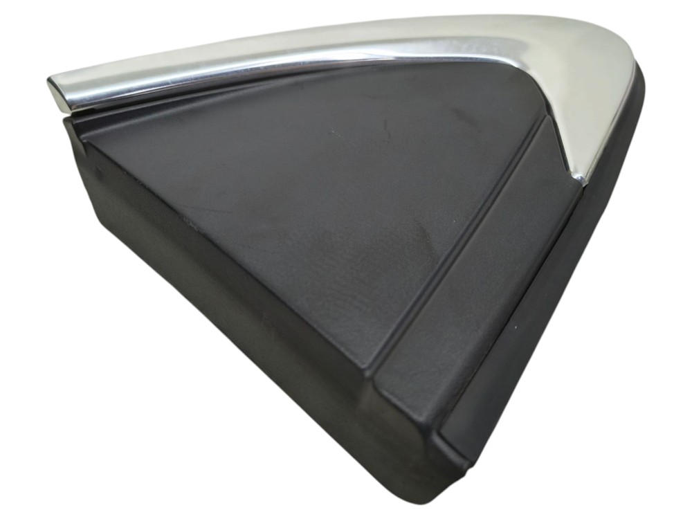 Acabamento Externo Porta Traseira Dir Chevrolet Cruze 2020 Preto E Cromado 2