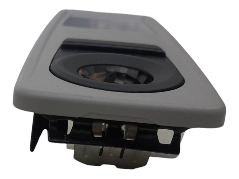 Luz Teto Esquerda Cortesia Bmw X1 2.0 Aut Flex 2015 6