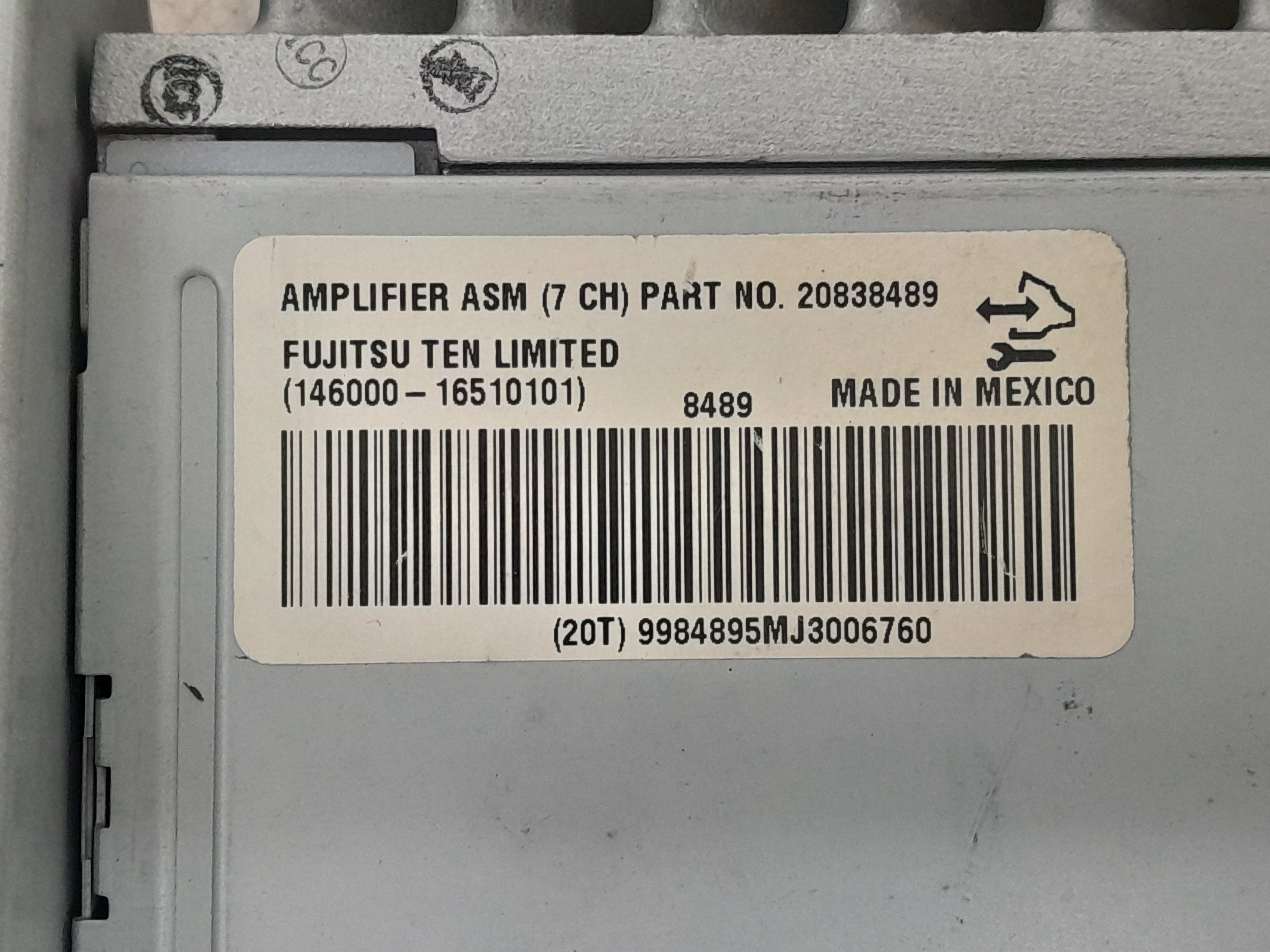 Modulo Amplificador Som Chevrolet Captiva  2012  Prata 7